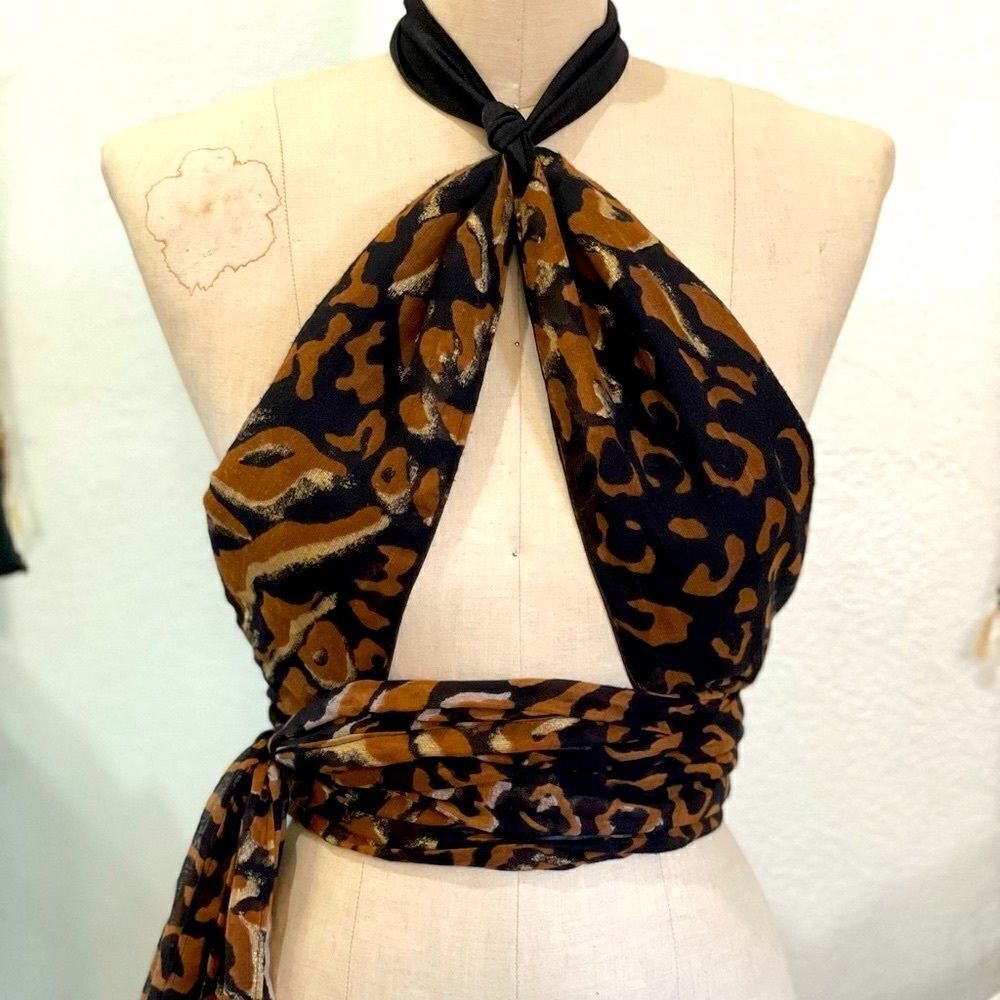 Animal print wrap tops - Picture 5 of 5